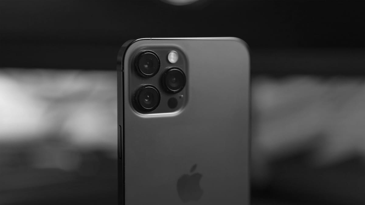 2025 年智慧型手機市場展望:大立光新技術,iPhone 17 系列前瞻